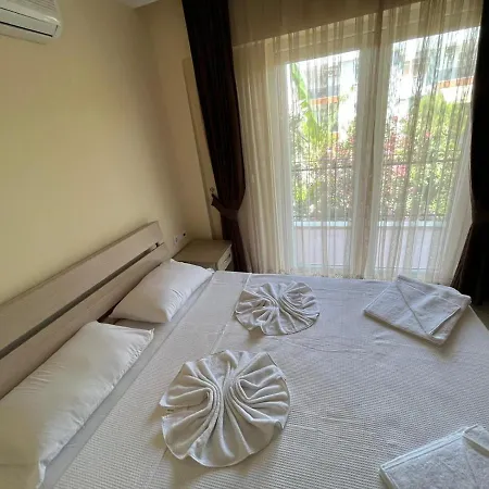 منتزه العطل Botanic Gardens Sitesi Lily5 *
