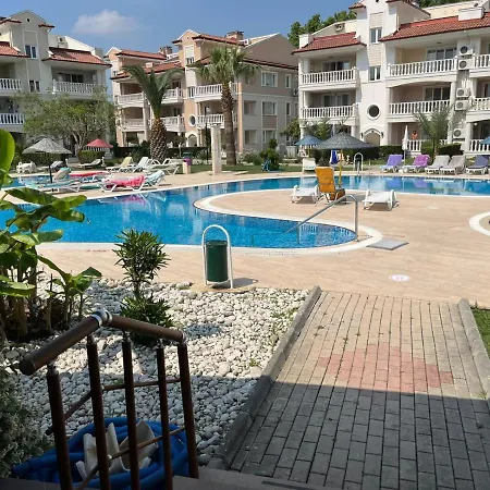 Botanic Gardens Sitesi Lily5 منتزه العطل