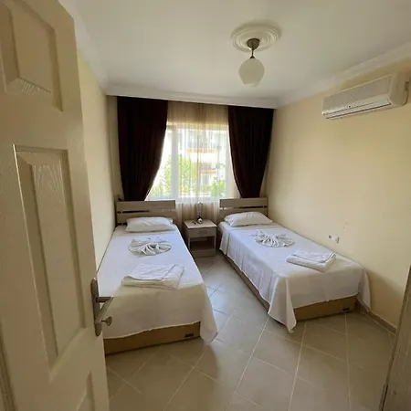 منتزه العطل Botanic Gardens Sitesi Lily5
