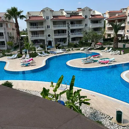 منتزه العطل Botanic Gardens Sitesi Lily5